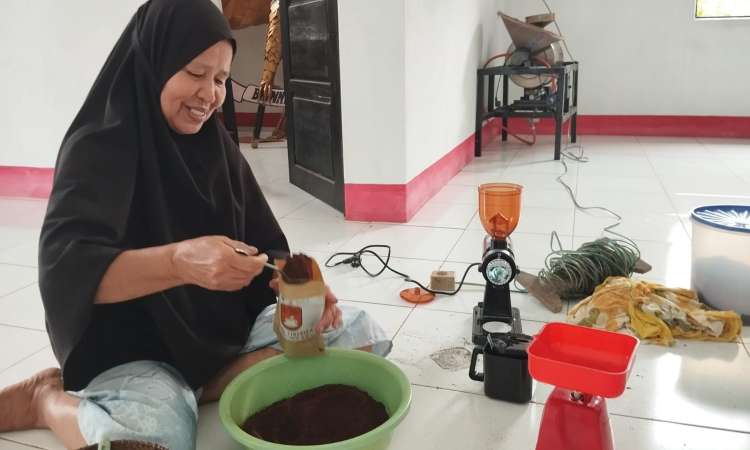 Produksi Kopi Sulung untuk di Rumah Produksi Kopi