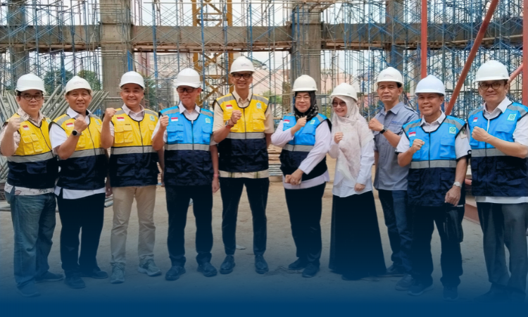 Sekda Provinsi Lampung Tinjau Proyek Pembangunan Masjid Raya Al Bakrie Lampung