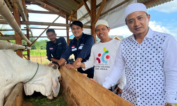 Bakrie Amanah Dorong Kemandirian Ekonomi Pesantren melalui Program Agri Zakat