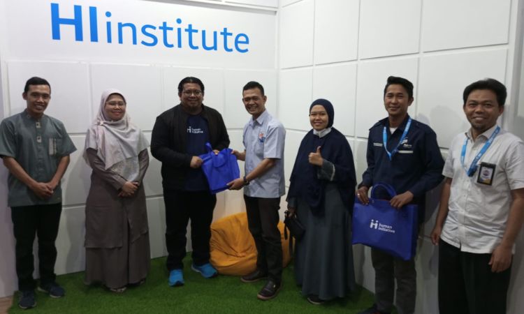 Kunjungan Silaturahmi dari bakrie amanah ke kantor human initiative