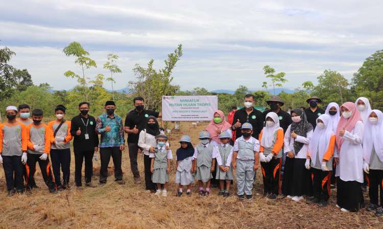 Peringati Hari Menanam Pohon Indonesia, Bakrie Amanah, Arutmin Indonesia &amp; Kaltim Prima Coal gelar aksi tanam 7000 Pohon