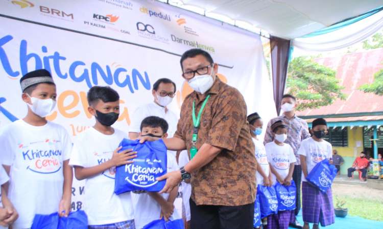 Kolaborasi Kegiatan Sosial, 51 anak ikut Meriahkan Khitanan Ceria Bakrie Amanah di Ring 1 PT Agrowiyana