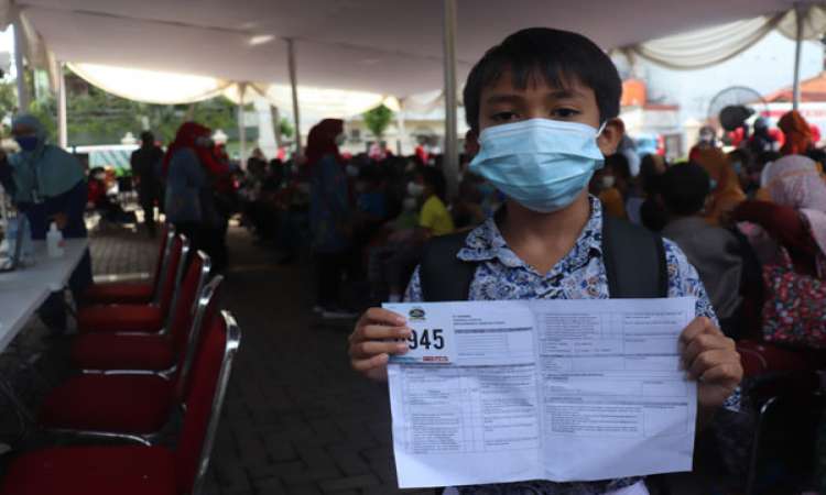 tvOne dan ANTV gelar sentra vaksin anak 6 - 11 tahun