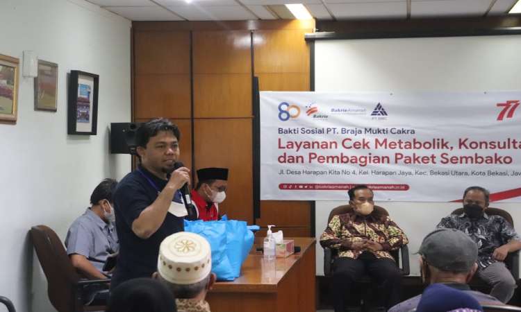 Kegiatan Bakti Sosial PT Braja Mukti Cakra &amp; Bakrie Amanah Layanan Cek Kesehatan dan Pembagian Sembako