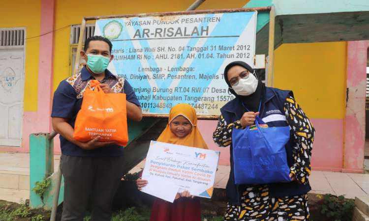 Kolaborasi dengan Yatim Mandiri, Bakrie Amanah Bagikan Paket untuk Anak Yatim