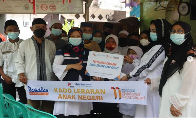 Penyaluran Kado Lebaran Anak Negeri di Menteng, Jakarta Pusat