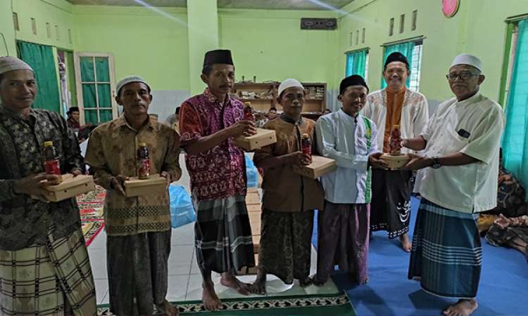Kegiatan Ramadan Bakrie Amanah Penyaluran Paket Berbuka Puasa Dan Santunan Di Blora Jawa Tengah
