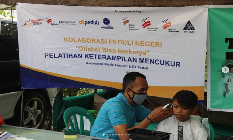 Pelatihan Keterampilan Mencukur "Difabel Bisa Berkarya" Pertemuan Terakhir