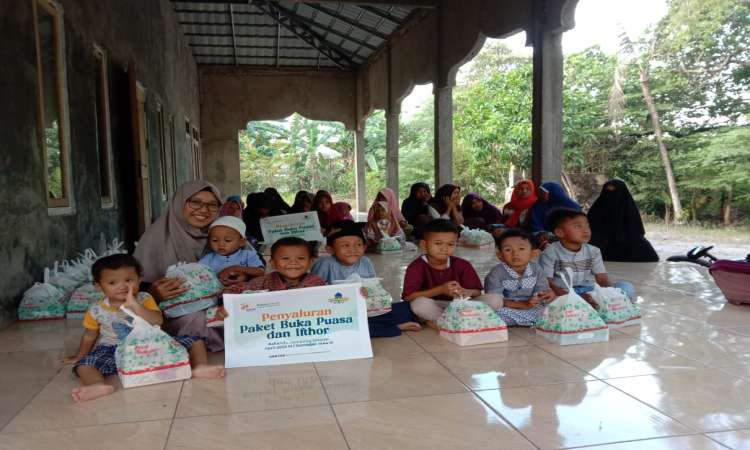 Penyaluran Paket Buka Puasa &amp; Iftor Di Kalianda, Lampung Selatan 