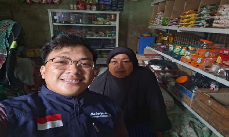 Kunjungan dan Monitoring Penerima Manfaat Program Warung Untuk Negeri: Usaha Galon, menambah Penghasilan Warung