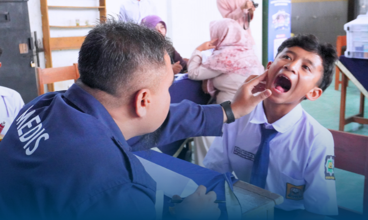 Bakrie Amanah dan FMIPA UNIGA Gelar Pengabdian Masyarakat di Yayasan Baitul Aziz Majalaya