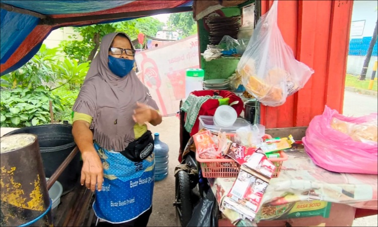 Bulan Ramadhan, Awal Mula Ibu Menik Menata Kembali Usahanya