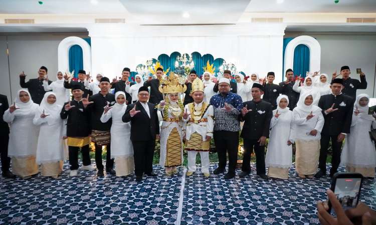 Bakrie Amanah bersama Pemerintah Provinsi Lampung Luncurkan Gerakan Keluarga Sakinah, Diawali Nikah Massal bagi 31 Pasangan di Masjid Raya Al Bakrie Lampung