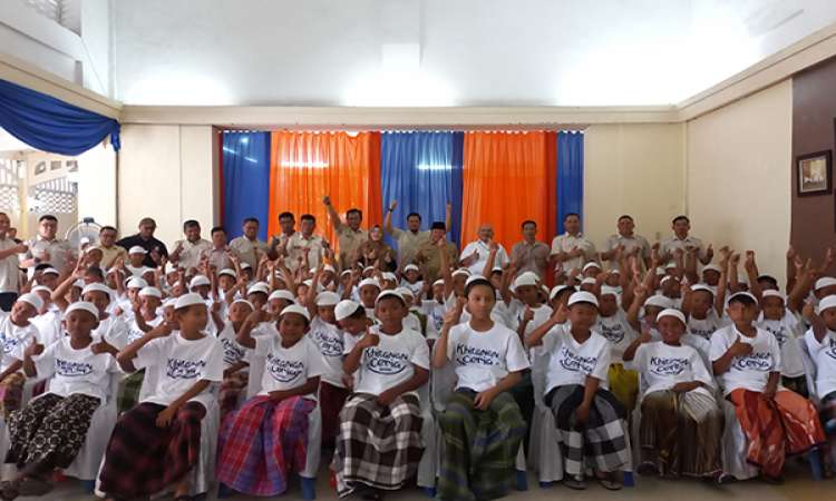 PT Bakrie Sumatera Plantations Tbk Bersama Bakrie Amanah menggelar Khitanan Ceria DI Kisaran, Kab. Asahan.