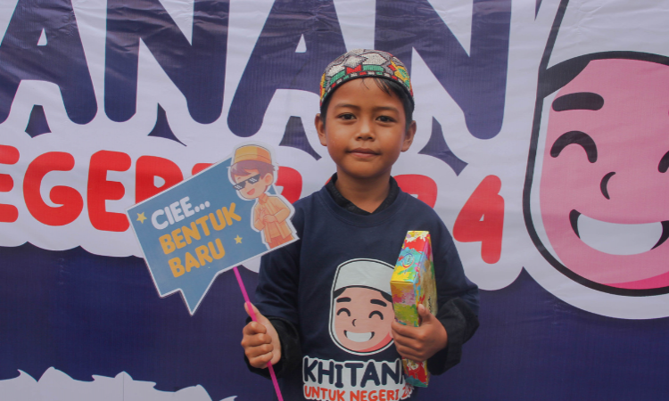 Membangun Generasi Sehat, PT Arutmin dan Bakrie Amanah Gelar Khitanan Massal