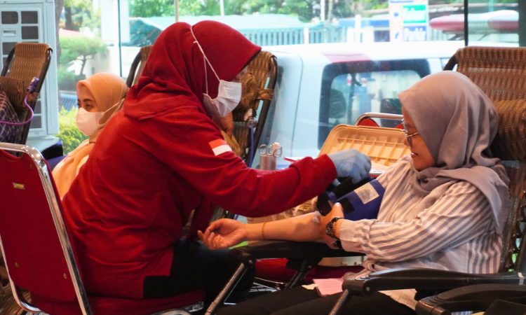 Bakrie Amanah bersama Bakrieland dan Provices Group Gelar Aksi Donor Darah dan Cek Metabolik
