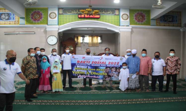 1000 Anak Yatim Terima Santunan PT Bakrie Pipe Industries dan Bakrie Amanah