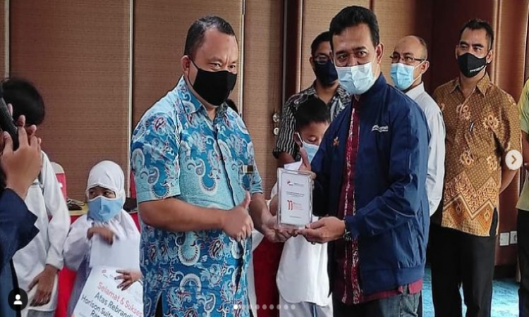 Kajian Kawan Bakrie dan Santunan Yatim Swissbelresidences Hotel