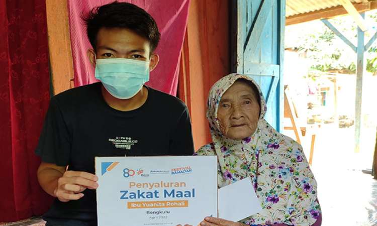 Kegiatan Ramadan Bakrie Amanah Penyaluran Zakat Maal Di Kabupaten Mukomuko Bengkulu