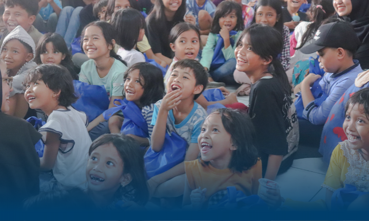 Bermain Bersama Anak-Anak Terdampak Kebarakan Manggarai