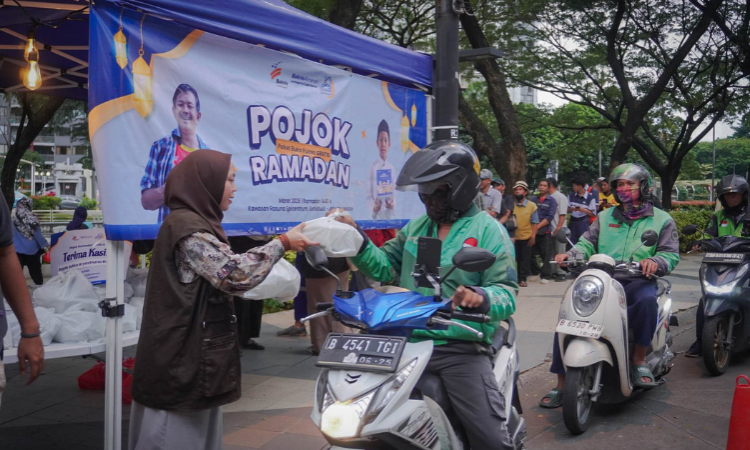 Pojok Ramadan Bakrie Amanah Jadi Momentum Saling Berbagi