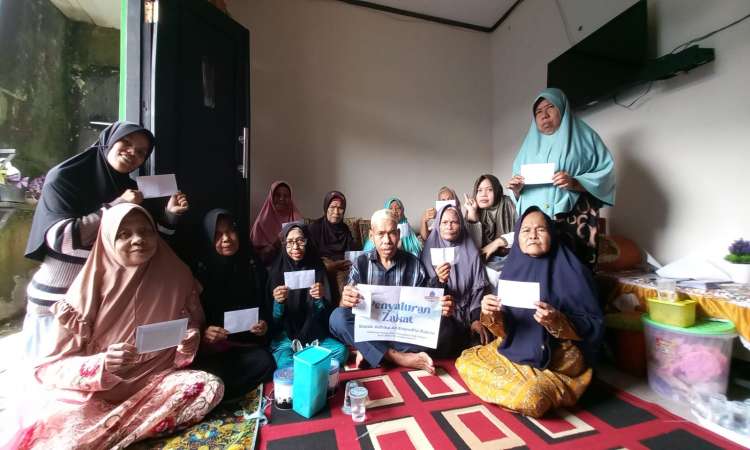 Penyaluran Zakat Untuk Masyarakat Dhuafa Di Kec, Pamijahan, Kab, Bogor, Jawa Barat 