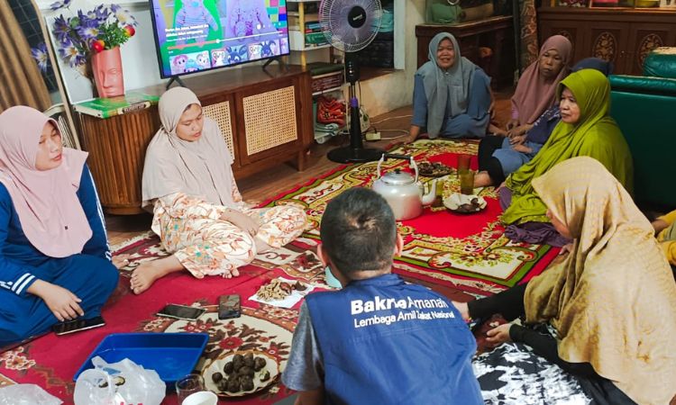 Pertemuan Kelompok untuk Memberikan Edukasi Legalitas Usaha Mustahik