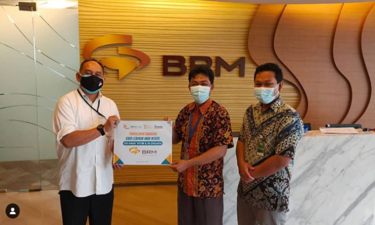 Penyaluran Ramadhan Kado Lebaran Anak Negeri 100 Anak Yatim &amp; 50 Dhuafa