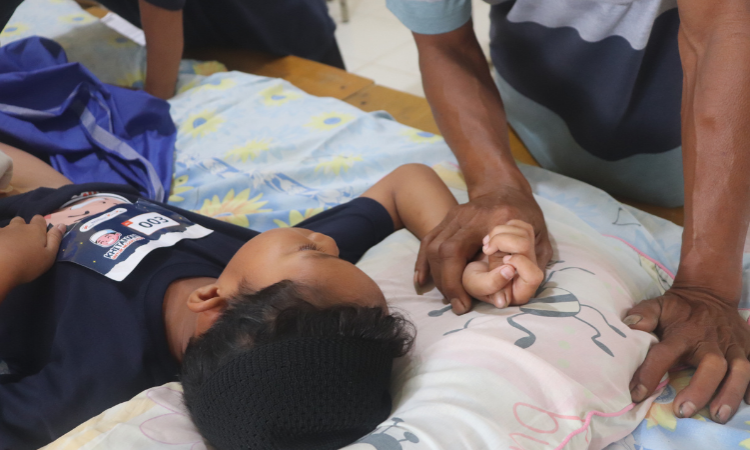 Wujudkan Generasi Sehat, Bakrie Amanah dan PT. Agrowiyana Gelar Khitanan Gratis
