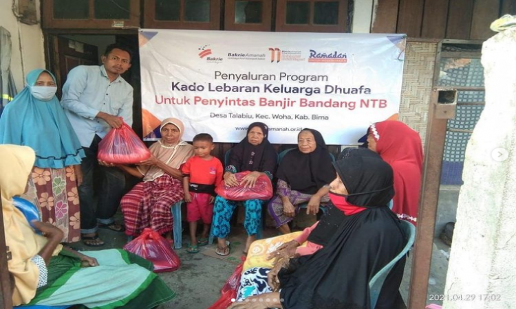 Penyaluran Program Kado Lebaran Keluarga Dhuafa Untuk Penyintas Banjir Bandang NTB