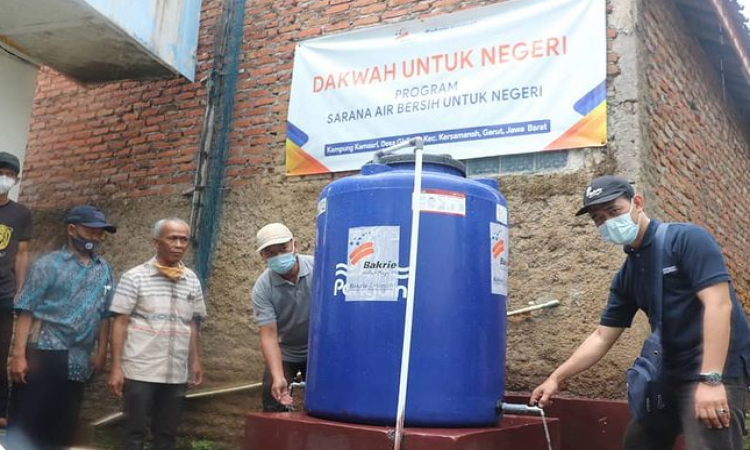 Sarana Air Bersih untuk warga Kampung Kamasri