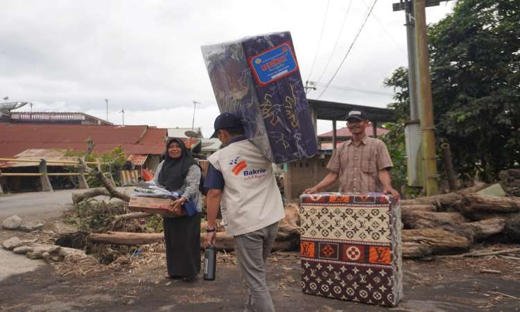 Kerugian Banjir Bandang Sumatera Barat di Taksir Mencapai Rp 108 Miliar, Bakrie Amanah Berikan Bantuan untuk Penyintas 
