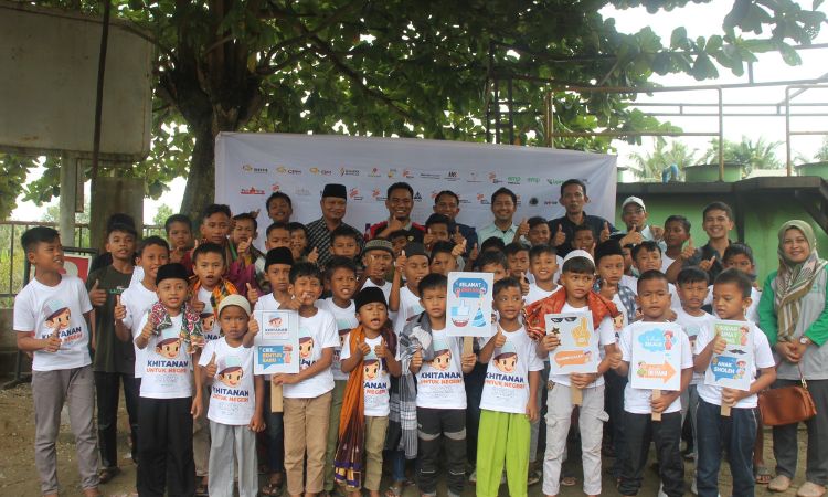 Bakrie Amanah bersama dengan PT Energi Mega Persada Bentu Limited, Gelar Acara Khitanan Untuk Negeri di Pelalawan Riau