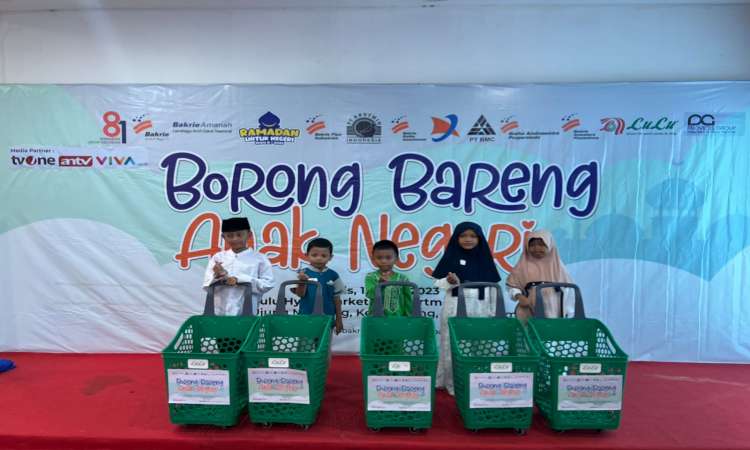 Kecerian Anak-anak Saat Diajak Berbelanja di Supermarket Secara Langung "Borong Bareng Anak Negeri"