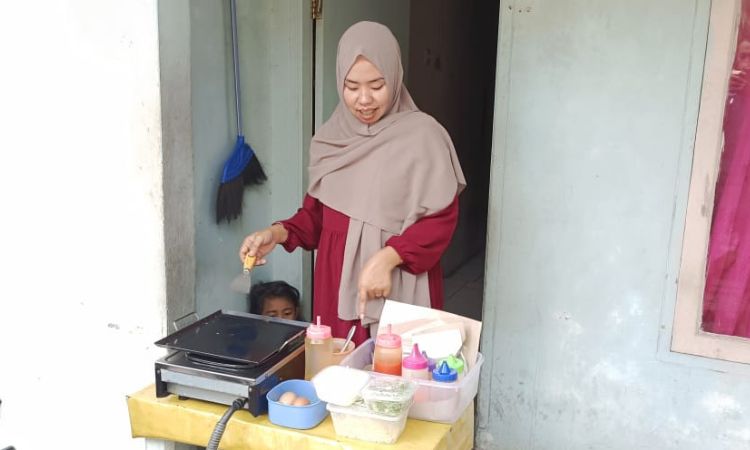 Pendampingan Program Amanah Fund Bantu Memfasilitasi Usaha Makanan Ibu Maesaroh