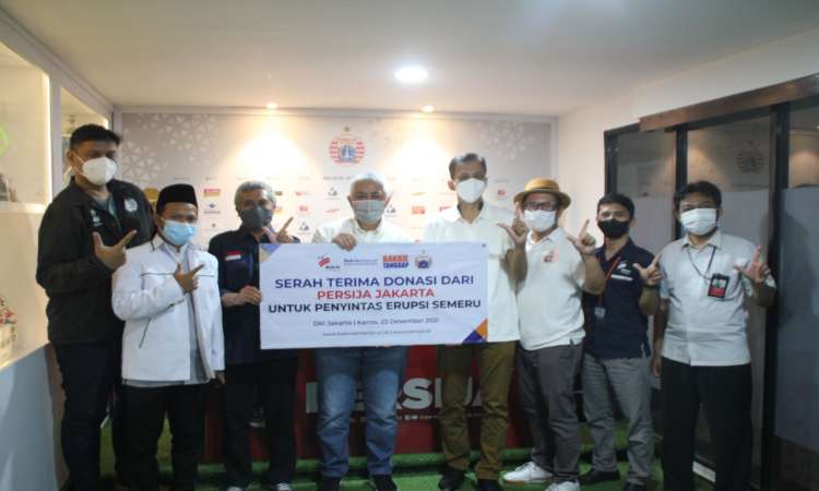 Bantu Penyintas Erupsi Gunung Semeru, Persija Gandeng Bakrie Amanah